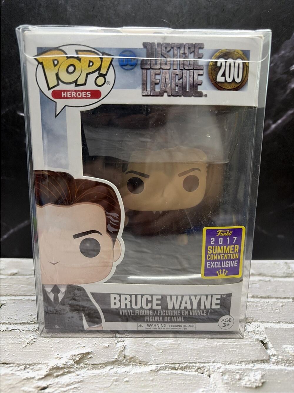 Funko Pop Bruce Wayne #200 - 2017 Summer Convention Exclusive - Mint